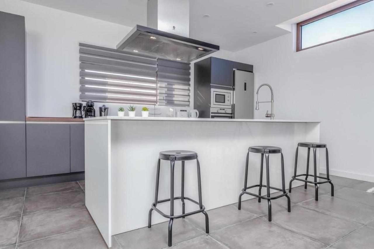 Villa Ponzos Chalet Independiente Y Privado Triquivijate Luaran gambar