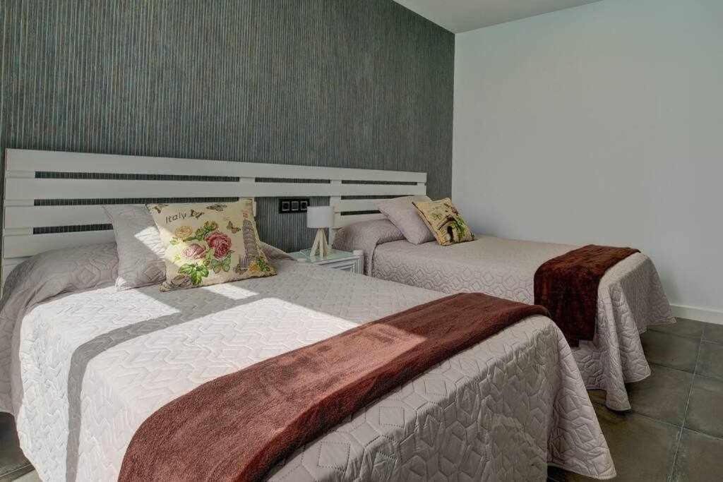 Villa Ponzos Chalet Independiente Y Privado Triquivijate Luaran gambar