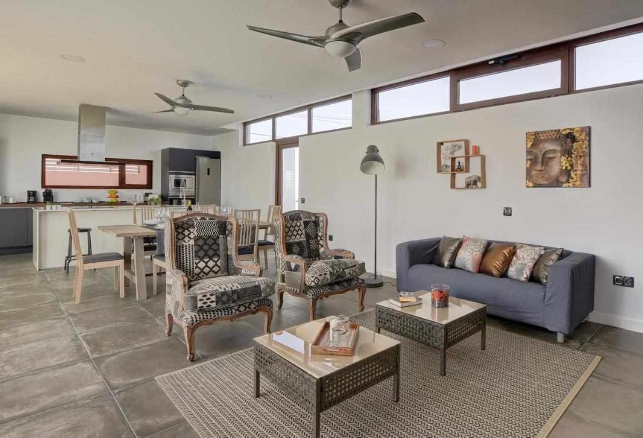 Villa Ponzos Chalet Independiente Y Privado Triquivijate Luaran gambar