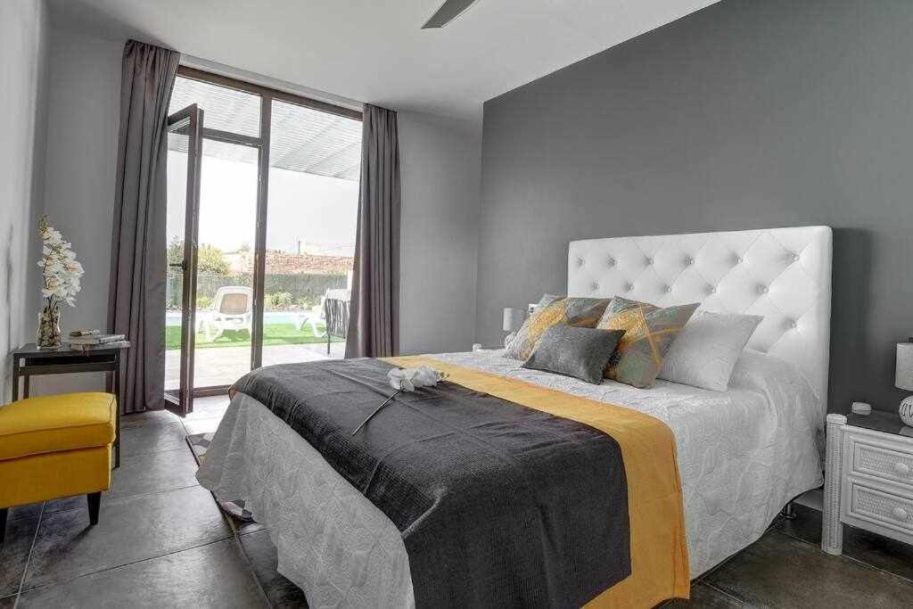 Villa Ponzos Chalet Independiente Y Privado Triquivijate Luaran gambar